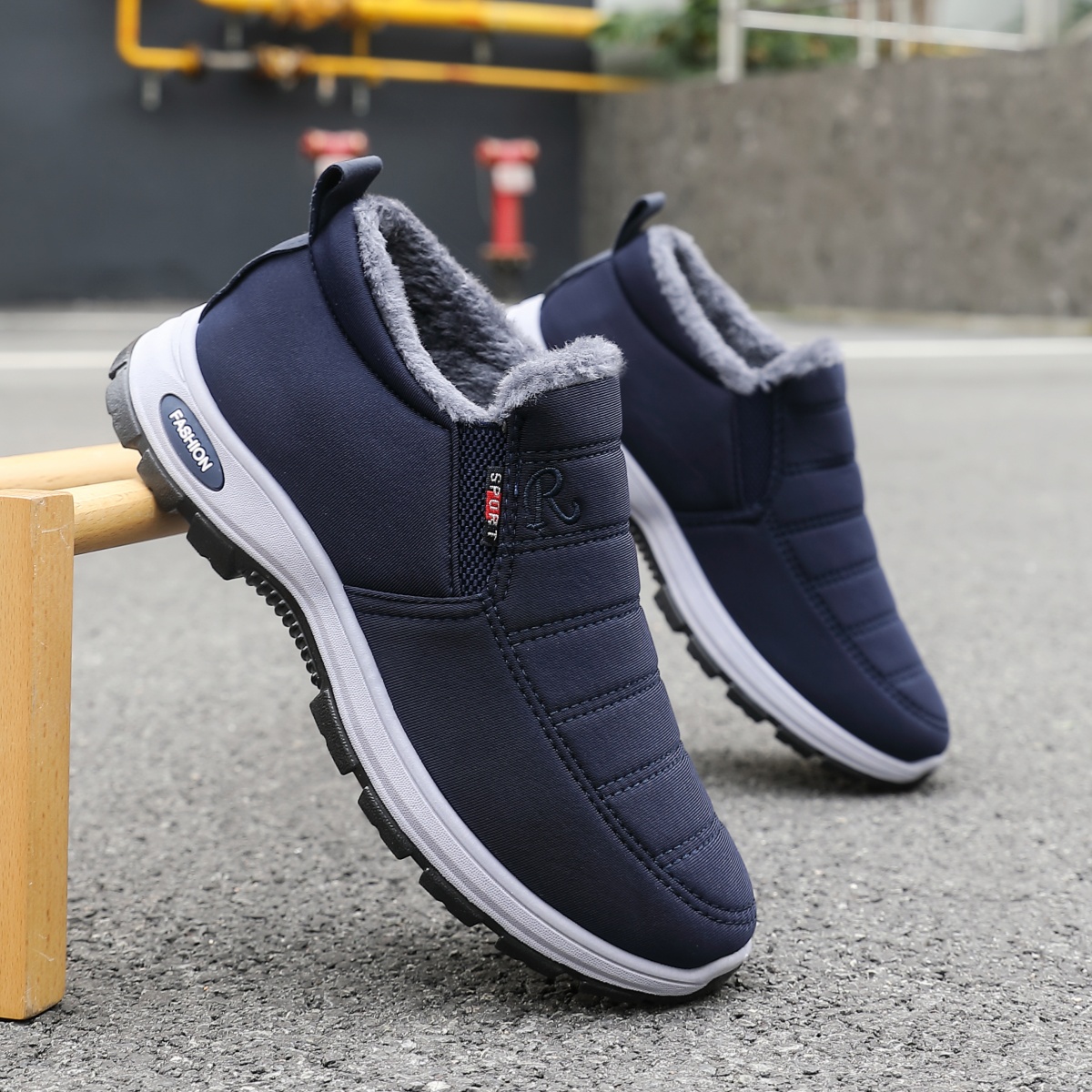 Fleece-lined and warm, stylish - огляд і ціна Waterproof Winter Boot